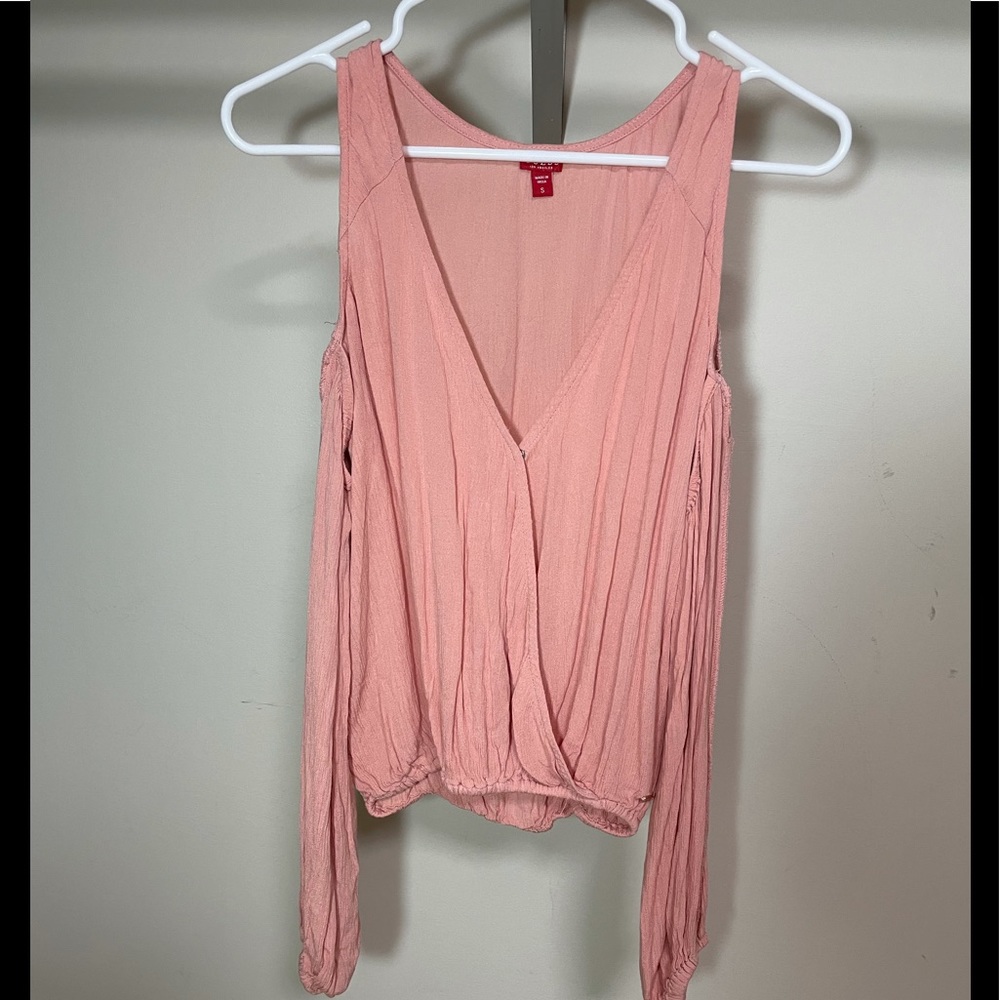 Guess - Picture 3 of 4